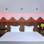 Smartr Porto Reis De Gaia & Apartament *