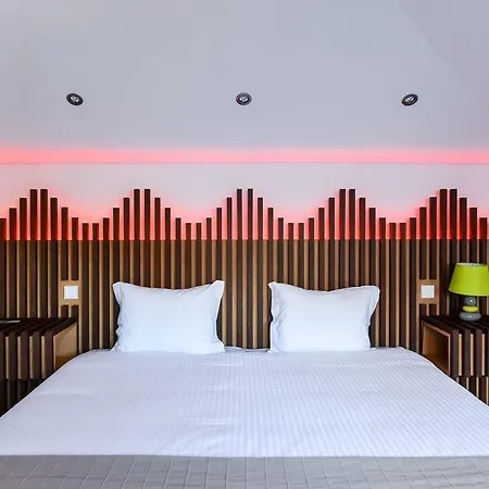 Smartr Porto Reis De Gaia & Apartmán *