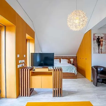 Smartr Porto Reis De Gaia & Apartman *